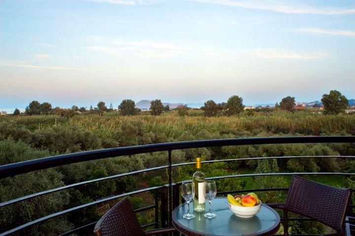 Alfa Hotel Apartments Gerani  Bagian luar foto