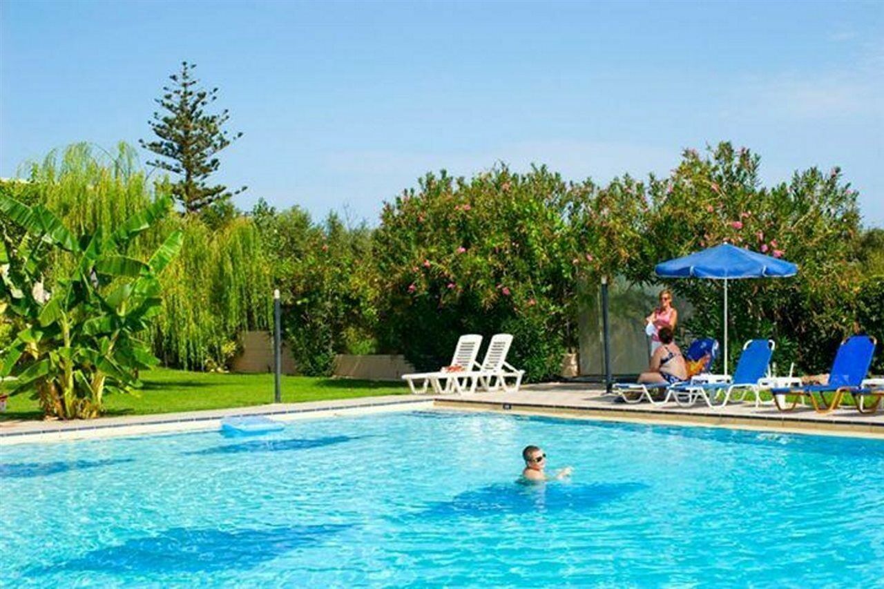 Alfa Hotel Apartments Gerani  Bagian luar foto